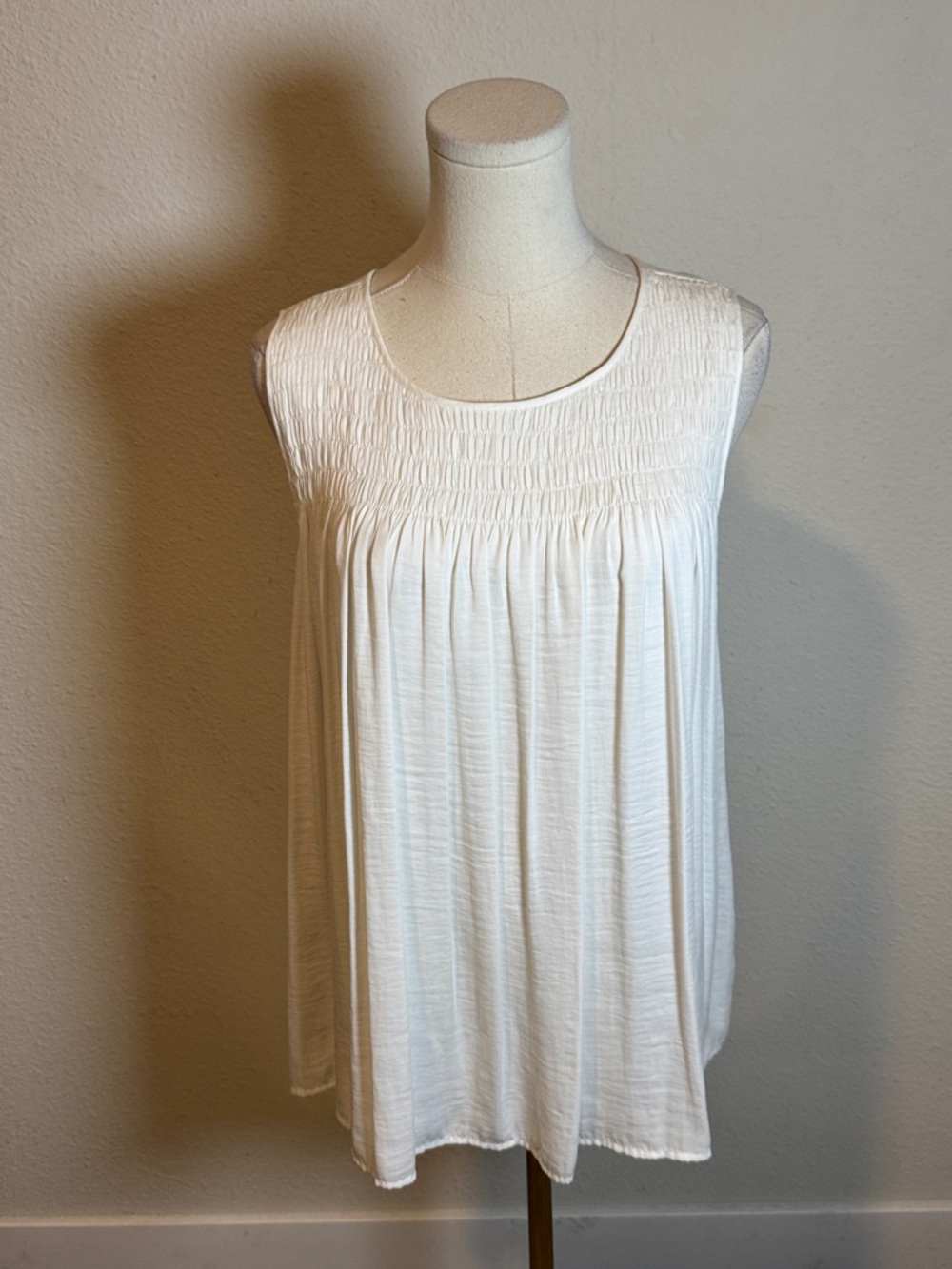 NWOT Dolan Left Coast Collection Sleeveless Smocked Yoke Tank Ivory One Size